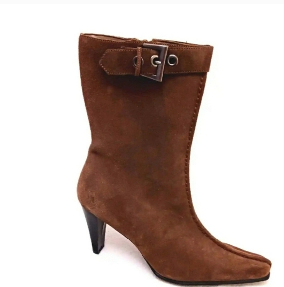 🎅 Christmas Clearance Sale - Mossimo Brown‎ Suede Boots. Size 9. - Picture 7 of 12